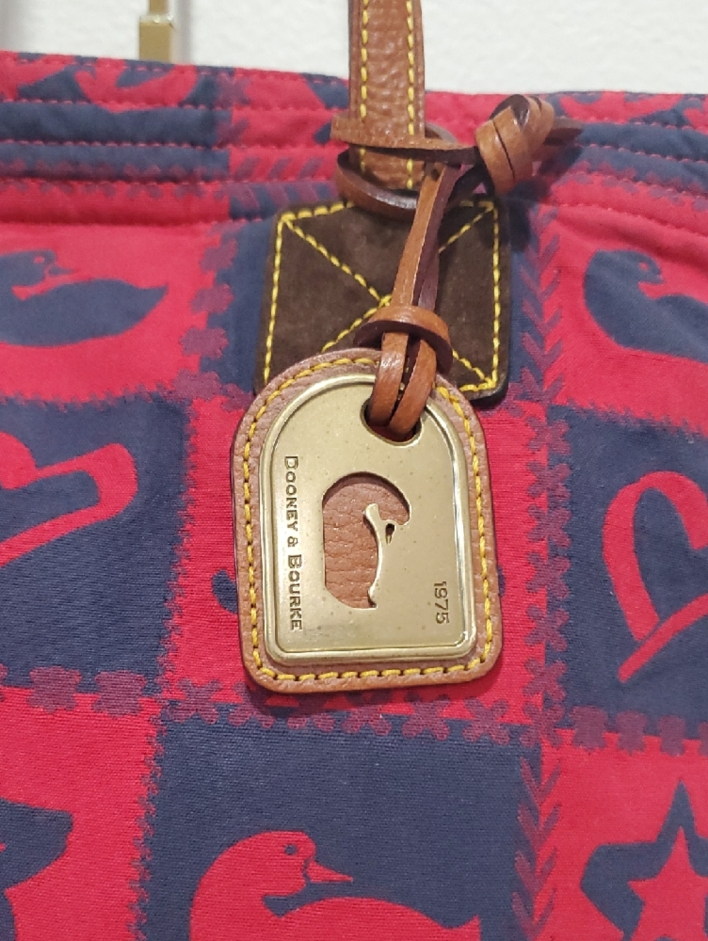 RARE VINTAGE Dooney & Bourke Clara Red and Navy Canvas Patchwork Tote❤️💙 - Picture 6 of 16